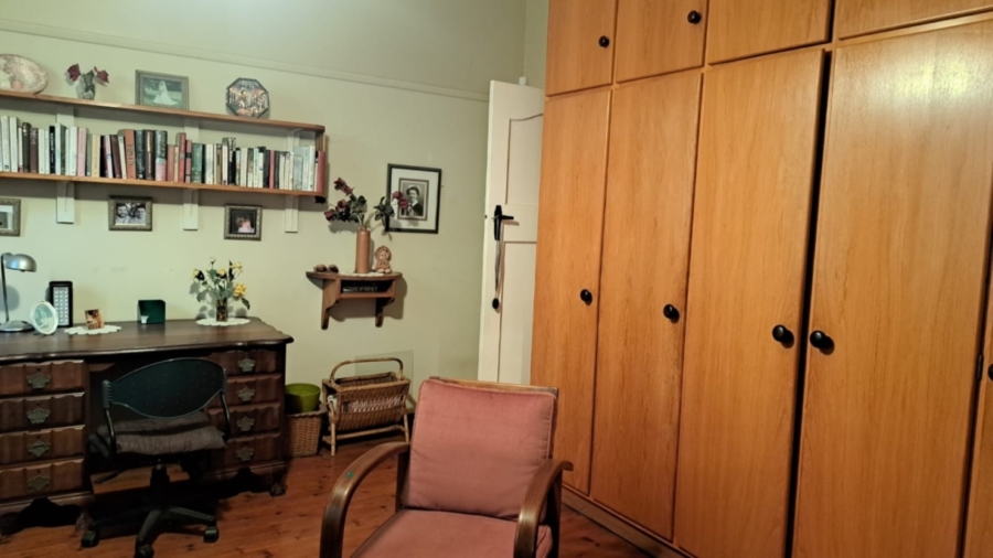 5 Bedroom Property for Sale in Caledon Western Cape